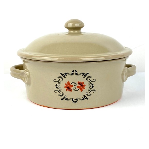 Vita Casalinga Other - NEW Vita Casalinga Dutch Oven Casserole Pot Large Stew Pot Dish Stoneware 9.5"